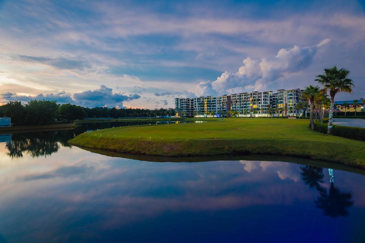 Wyndham Royal Lee Phuket Hotel Nai Yang Beach Екстериор снимка