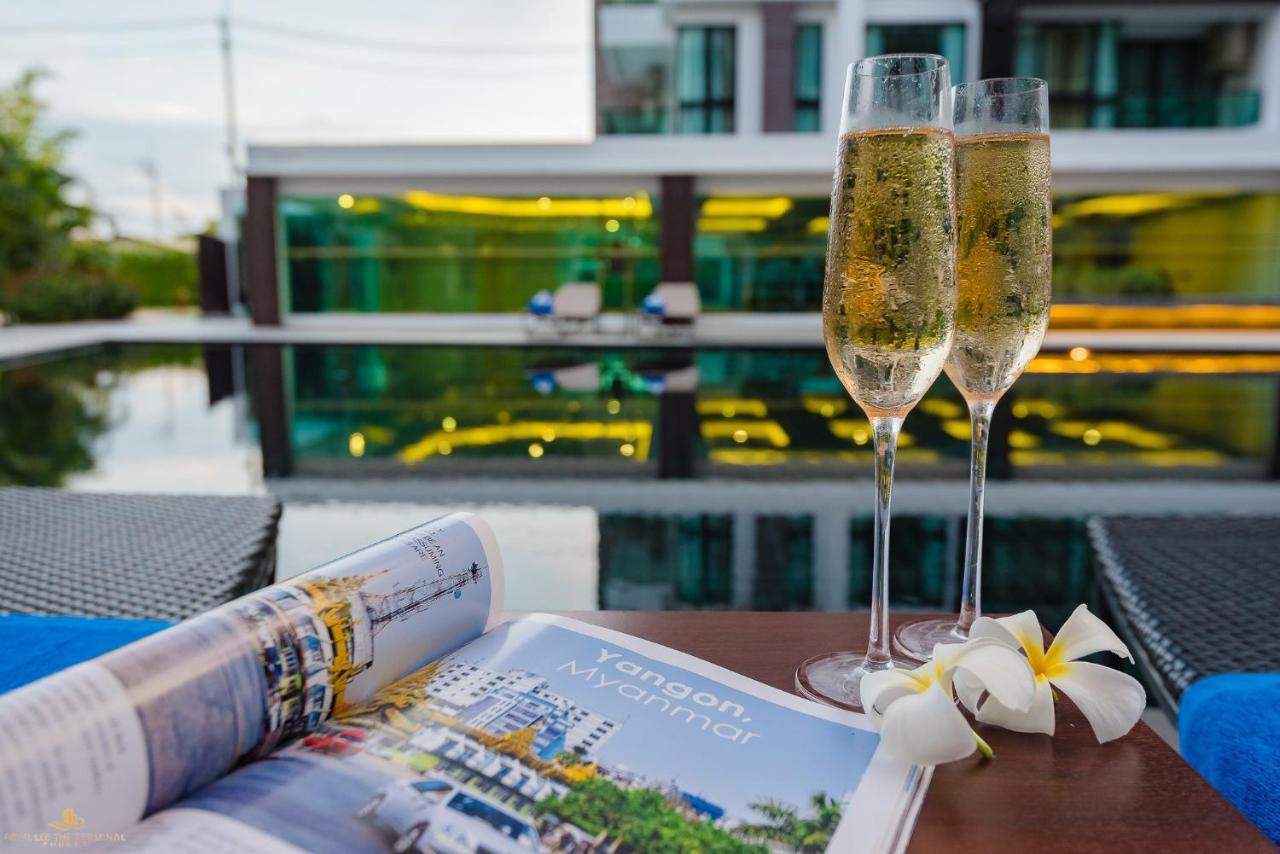 Wyndham Royal Lee Phuket Hotel Nai Yang Beach Екстериор снимка