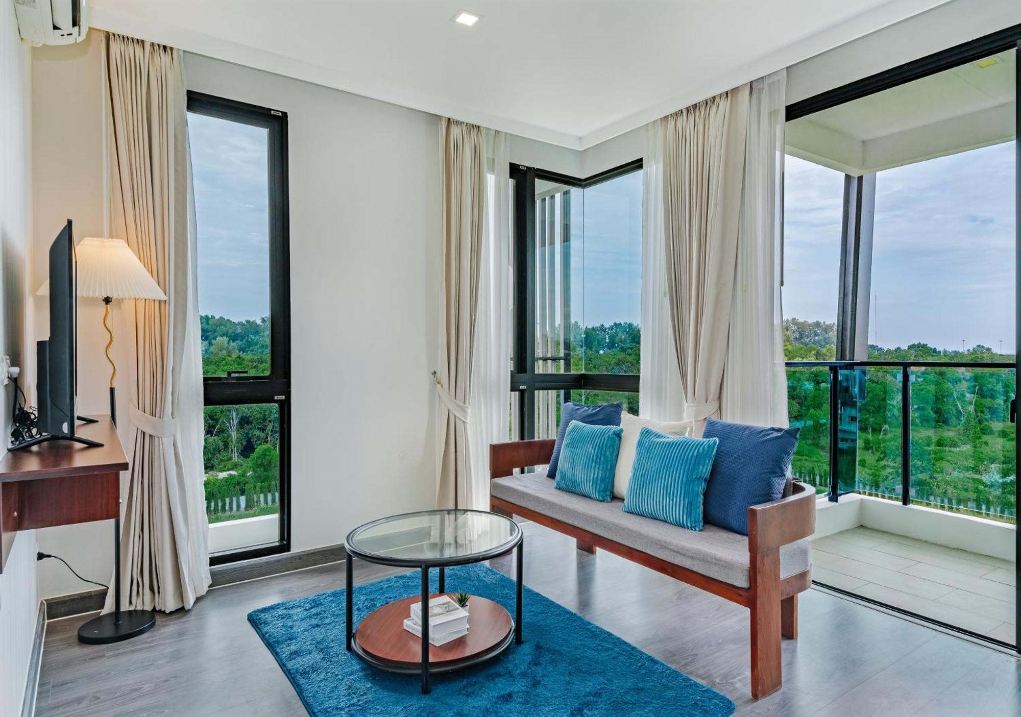 Wyndham Royal Lee Phuket Hotel Nai Yang Beach Екстериор снимка